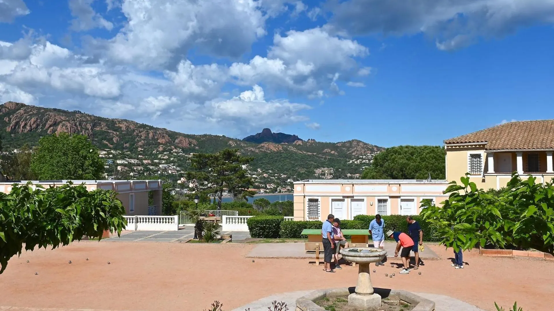 Apartment Village Cap Esterel - L'Esquinade-51 By Interhome Saint-Raphaël